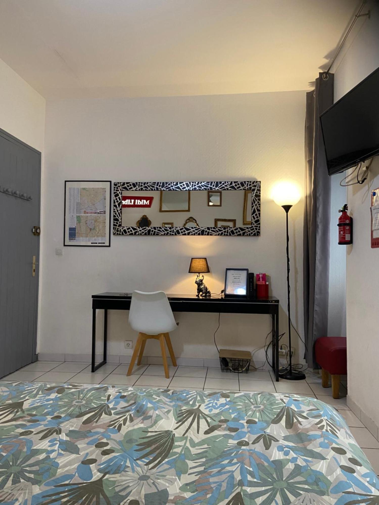 Studio Triangle Arene Gare Maison Carree Placette Нім Екстер'єр фото